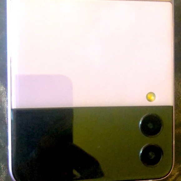 I have two of the same phones so I’m selling one